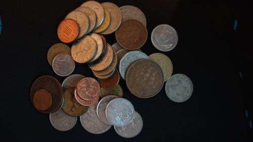 39 x world coins